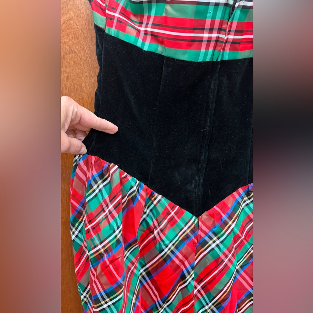 Vintage Leslie Lucks Holiday Tartan Plaid Bow Velvet Drop Waist Strapless Dress - Picture 11 of 14